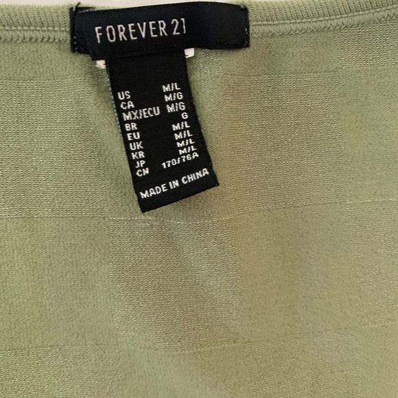 Forever 21 Checkered Crop Top - Picture 3 of 3